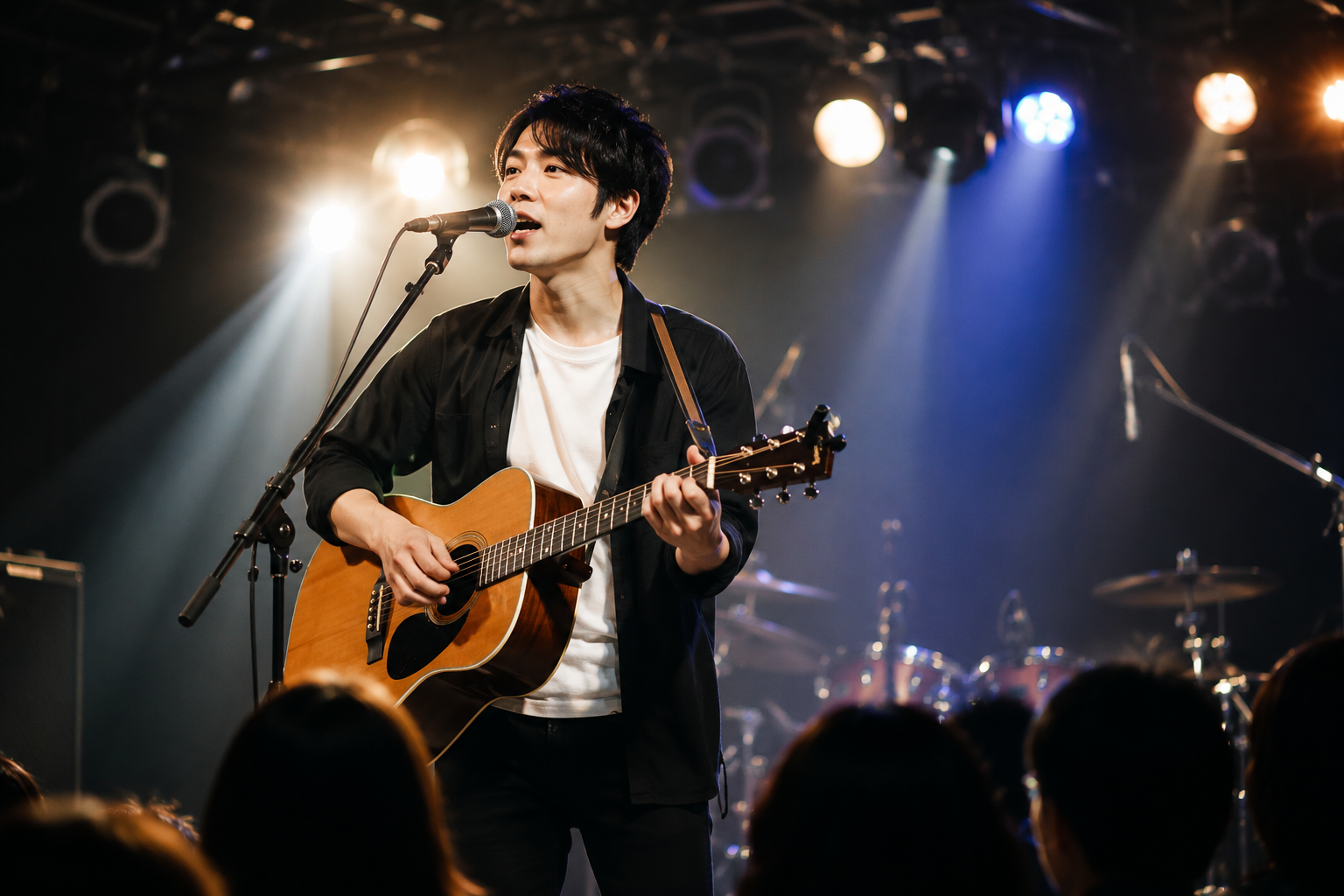 ライブで演奏する講師